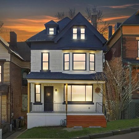 Newly Renovated Victorian Gem Perfect Space For Family Vacations! Pittsburgh Ngoại thất bức ảnh