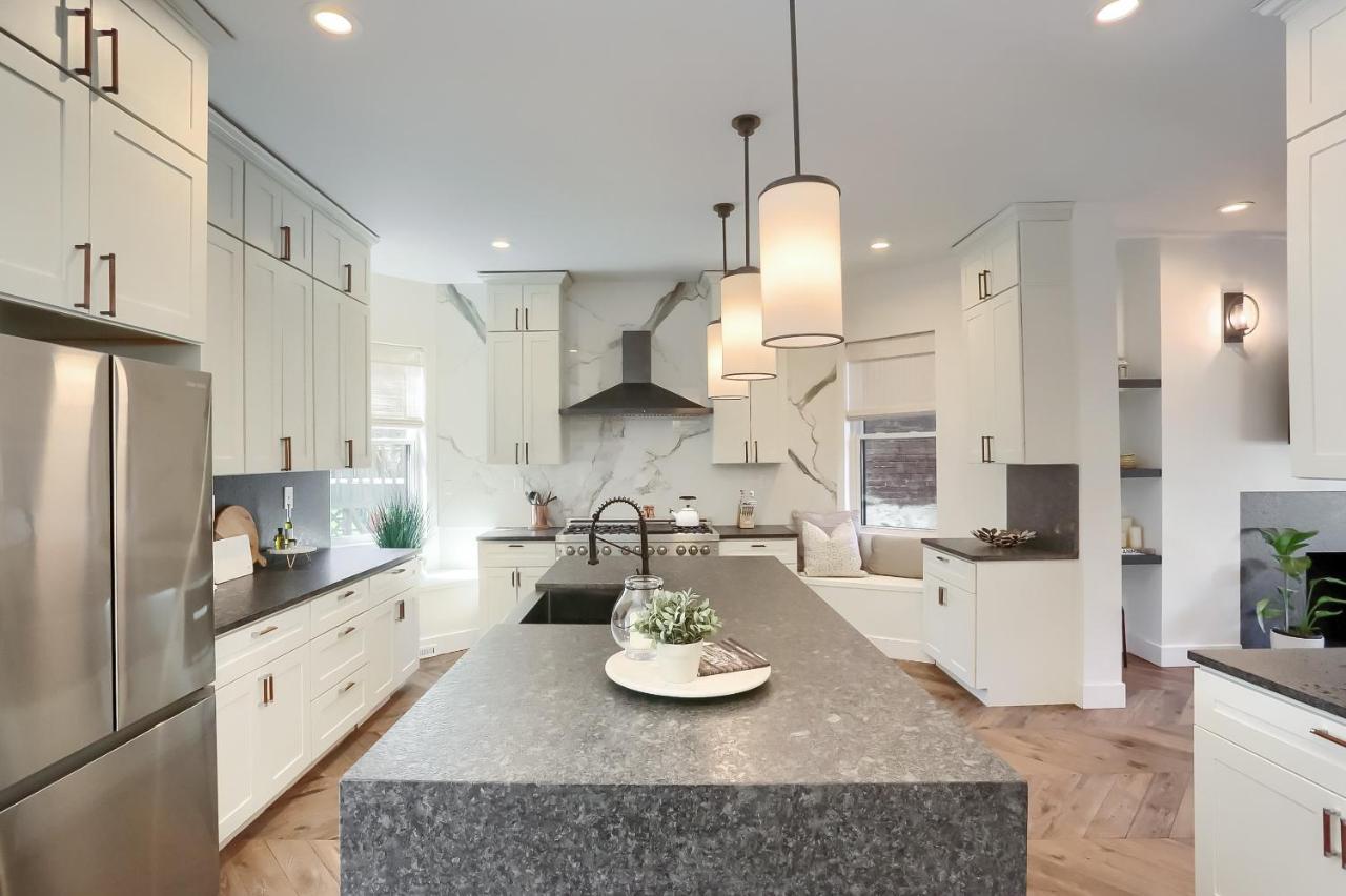Newly Renovated Victorian Gem Perfect Space For Family Vacations! Pittsburgh Ngoại thất bức ảnh