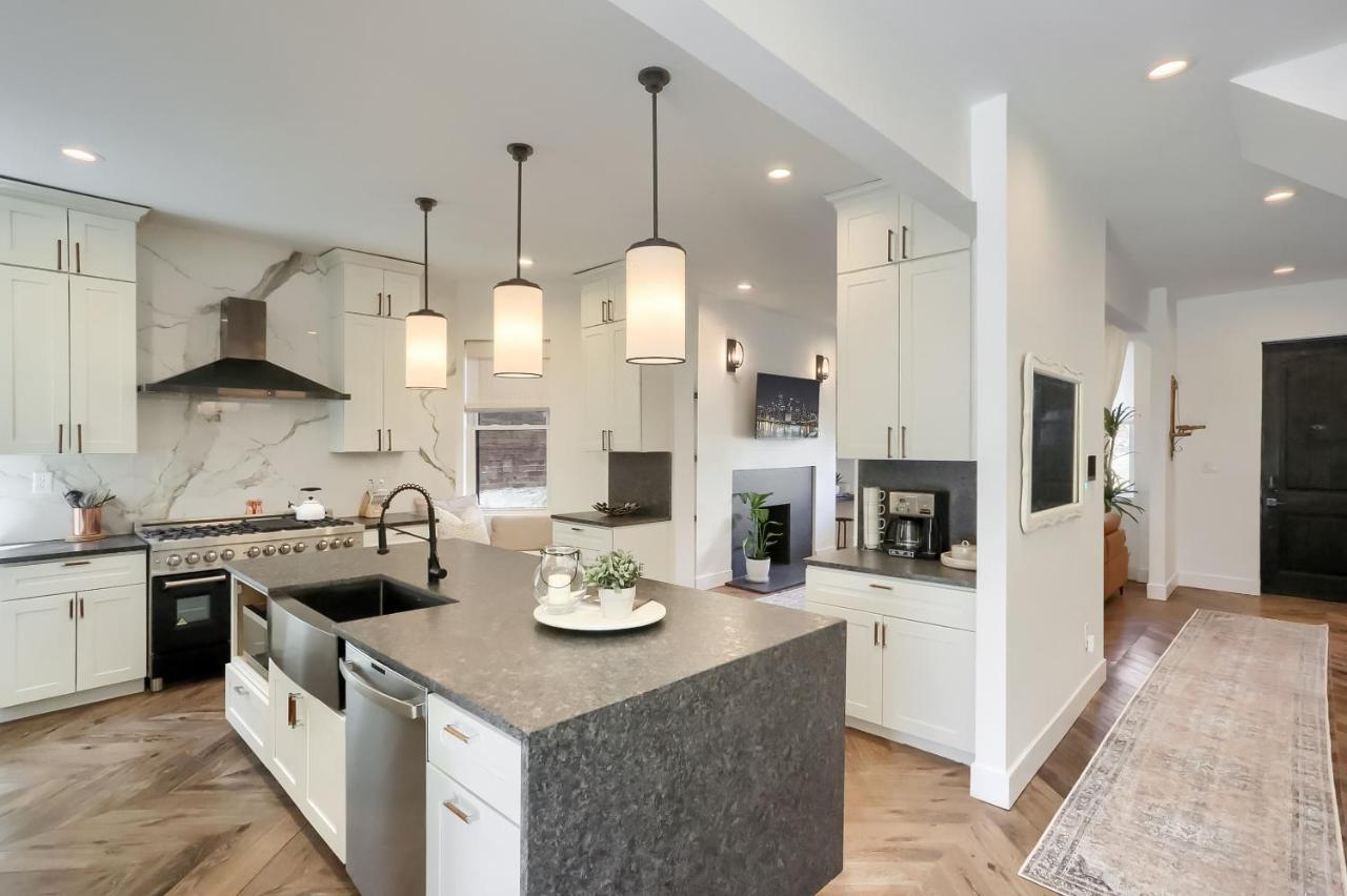 Newly Renovated Victorian Gem Perfect Space For Family Vacations! Pittsburgh Ngoại thất bức ảnh