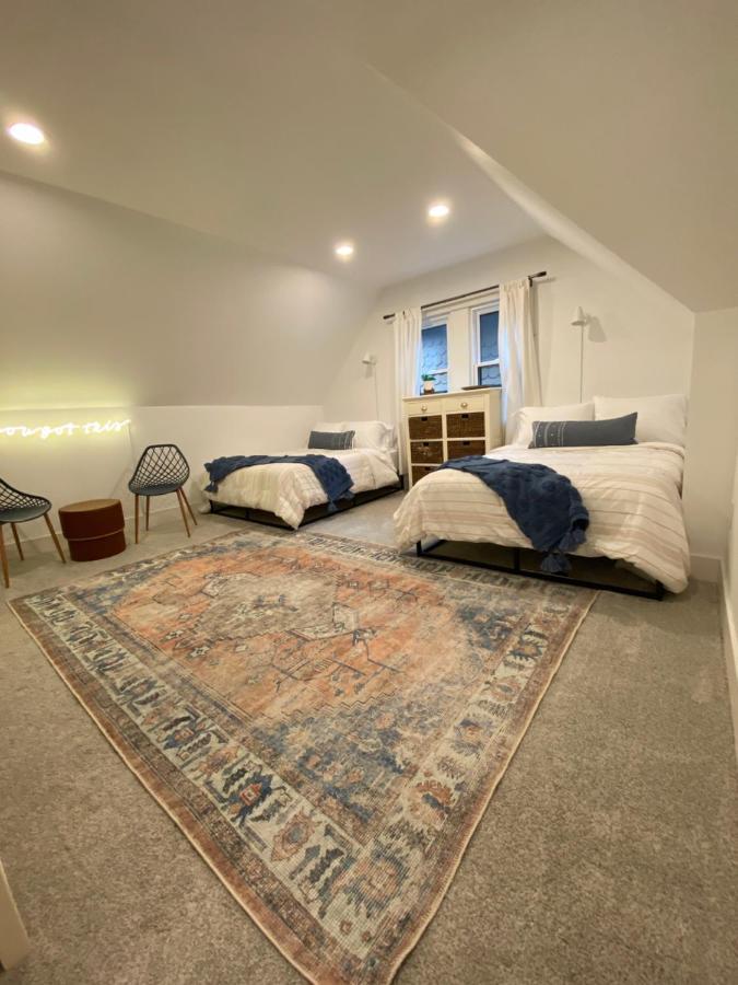 Newly Renovated Victorian Gem Perfect Space For Family Vacations! Pittsburgh Ngoại thất bức ảnh