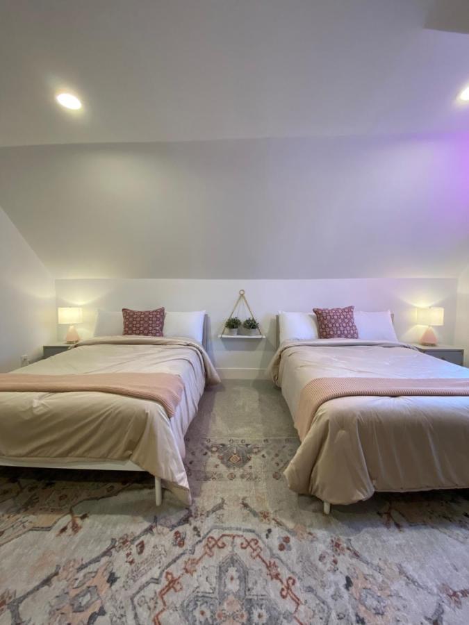 Newly Renovated Victorian Gem Perfect Space For Family Vacations! Pittsburgh Ngoại thất bức ảnh