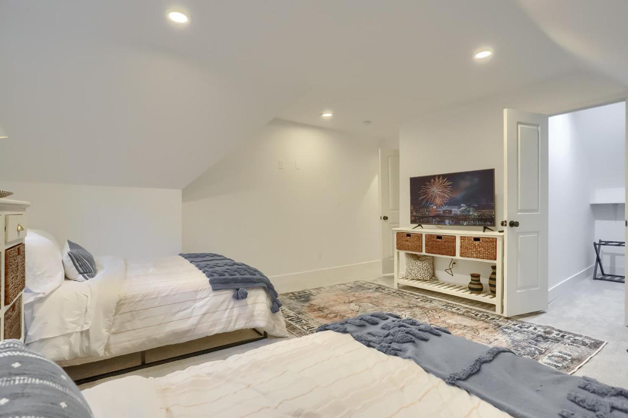 Newly Renovated Victorian Gem Perfect Space For Family Vacations! Pittsburgh Ngoại thất bức ảnh